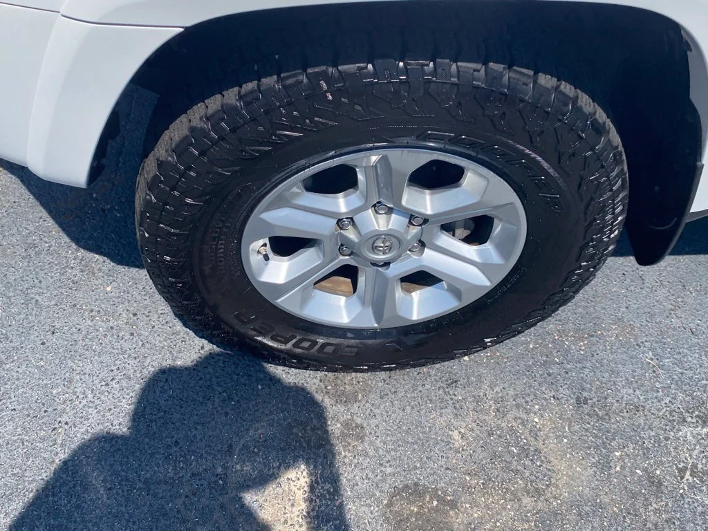 Used 2021 White Toyota SR5 image 18