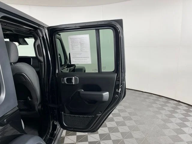 Used 2026 Black Jeep Rubicon image 43