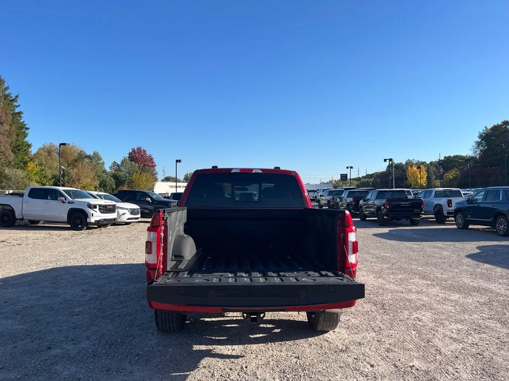 Used 2023 Red Metallic Ford Lariat image 8