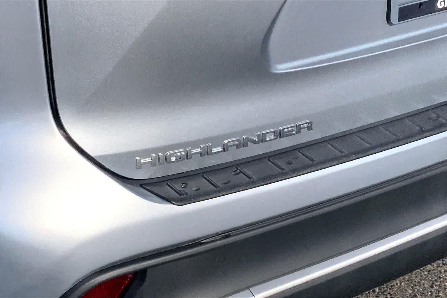 Used 2023 Celestial Silver Metallic Toyota XSE image 10