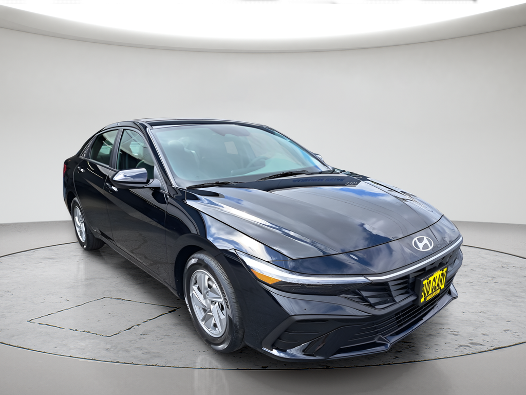 New 2026 Black Hyundai SE image 1