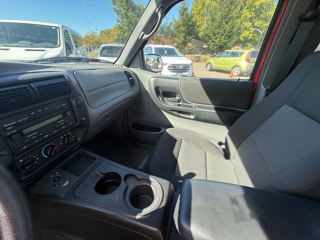 Used 2004  Ford  image 18