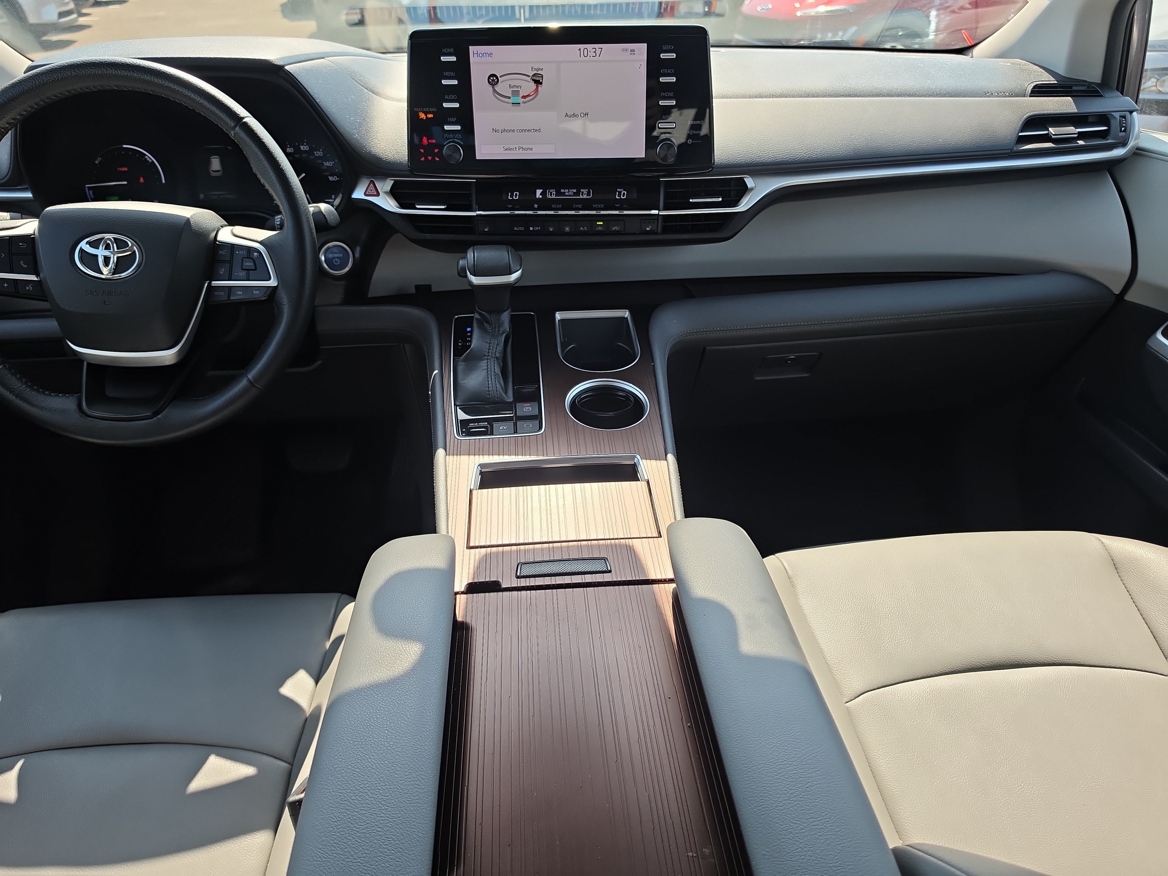 Used 2022 Sunset Bronze Mica Toyota XLE image 15