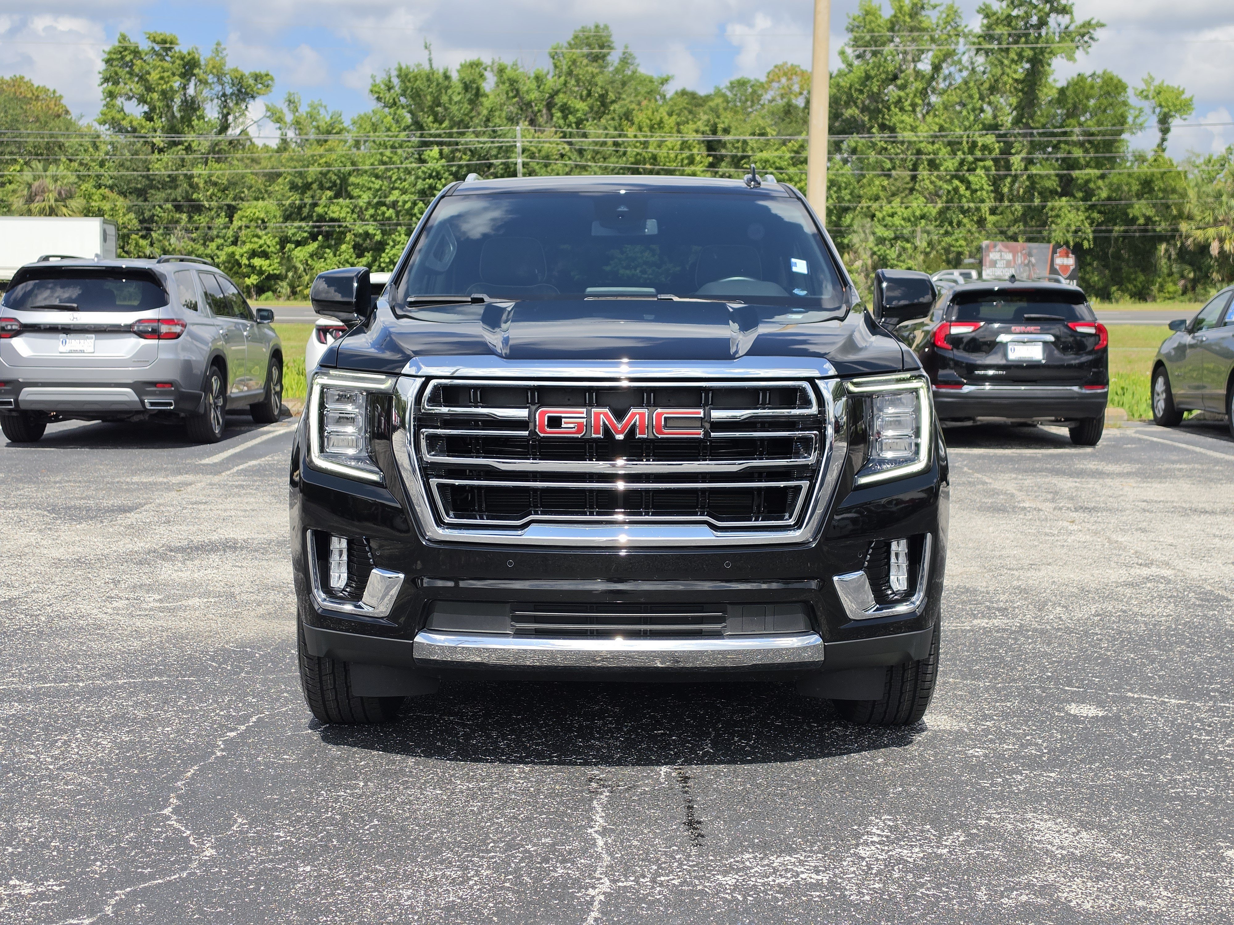 Used 2023 Onyx Black GMC SLT image 12