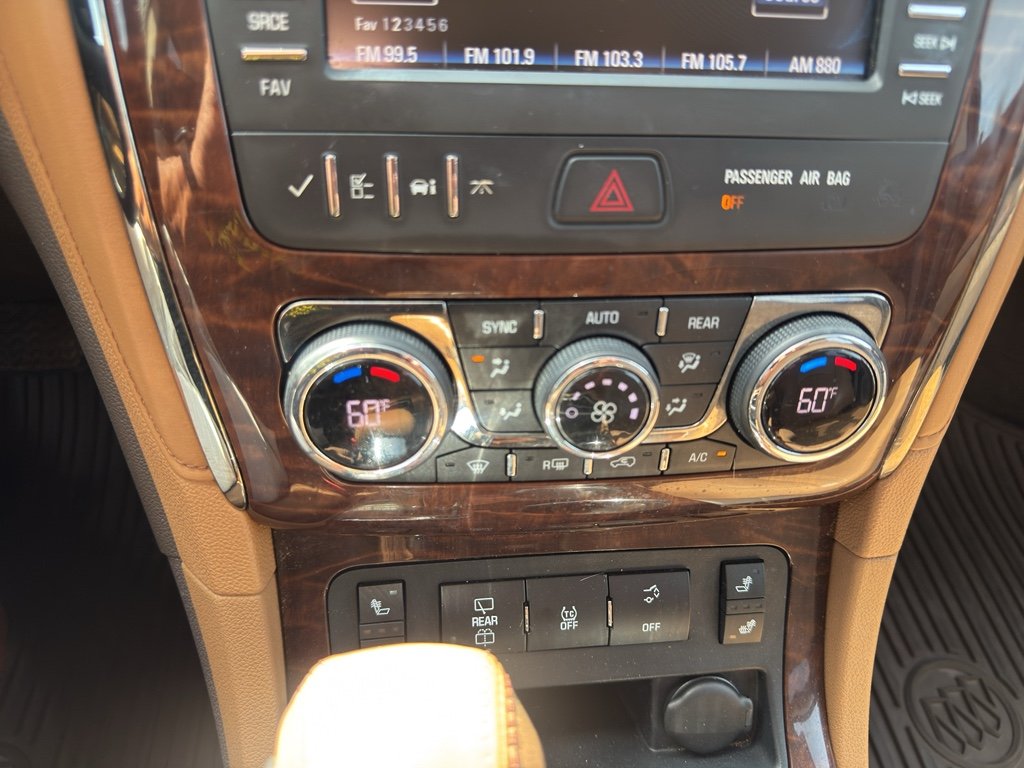Used 2013 White Buick Leather image 22