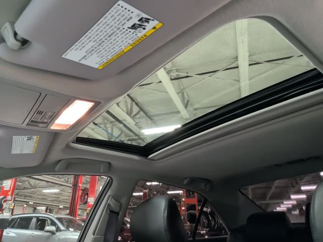 Used 2009 Silver Toyota SE image 22
