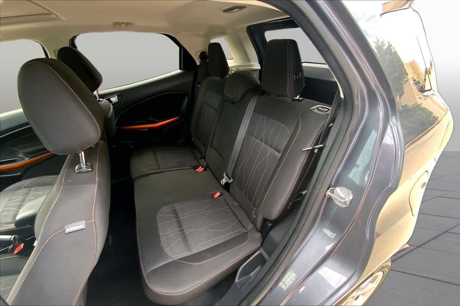 Used 2021 Smoke Ford SE image 21