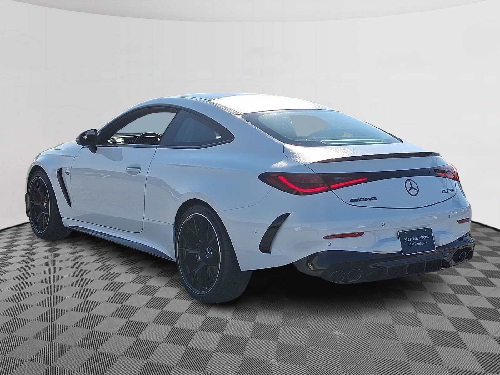 New 2026 MANUFAKTUR Moonlight White Metallic - 885 Mercedes-Benz  image 4