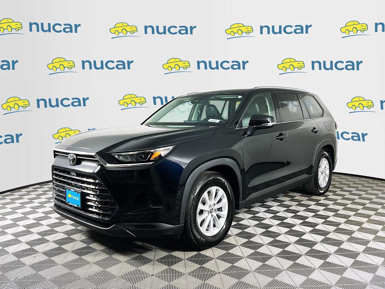 Used 2025 Midnight Black Metallic Toyota XLE image 3