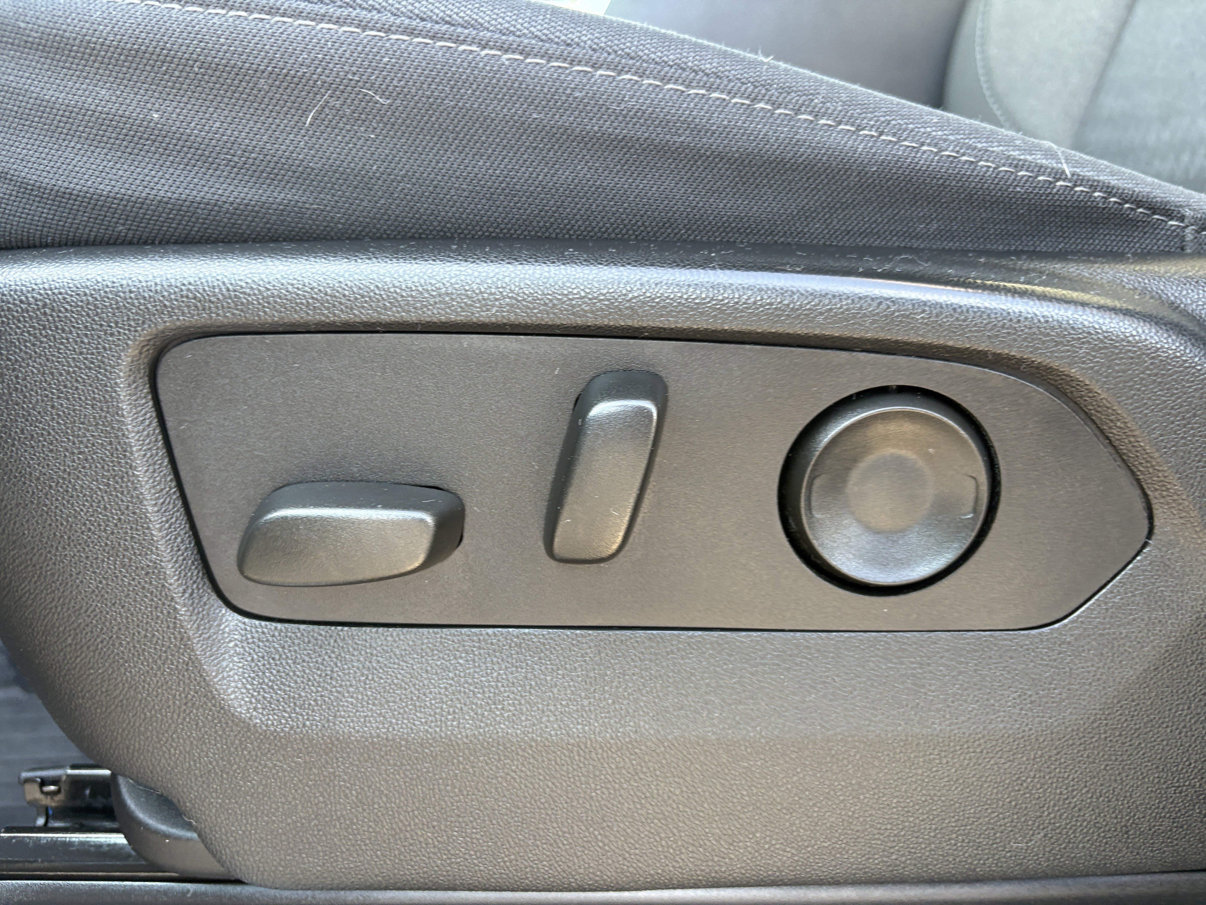 Used 2024 Lakeshore Blue Metallic Chevrolet RST image 20