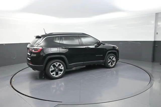 Used 2018 Black Jeep Limited image 10