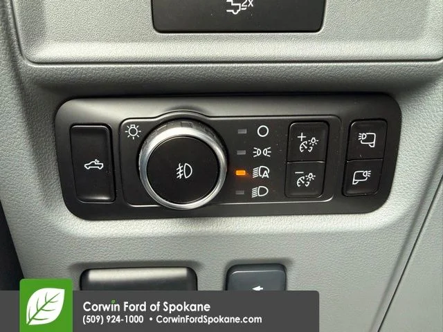 New 2026 Star White Metallic Tri-Coat Ford Lariat® image 24