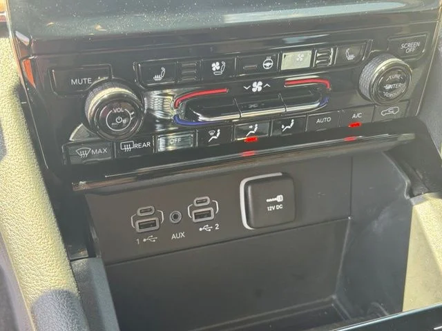 Used 2025 Red Jeep Summit image 33