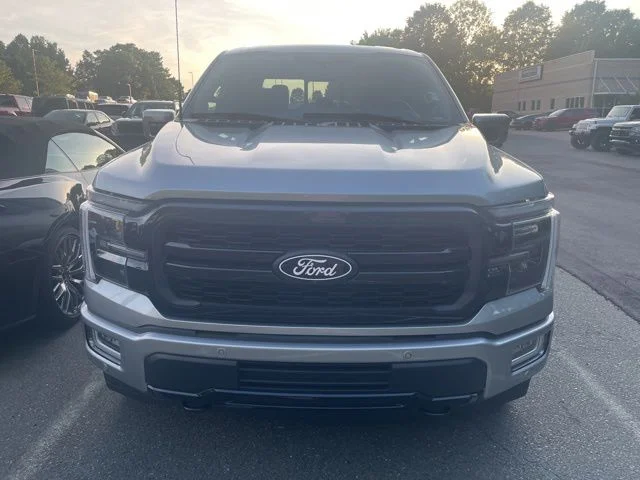 Used 2024 Silver Ford Lariat image 2