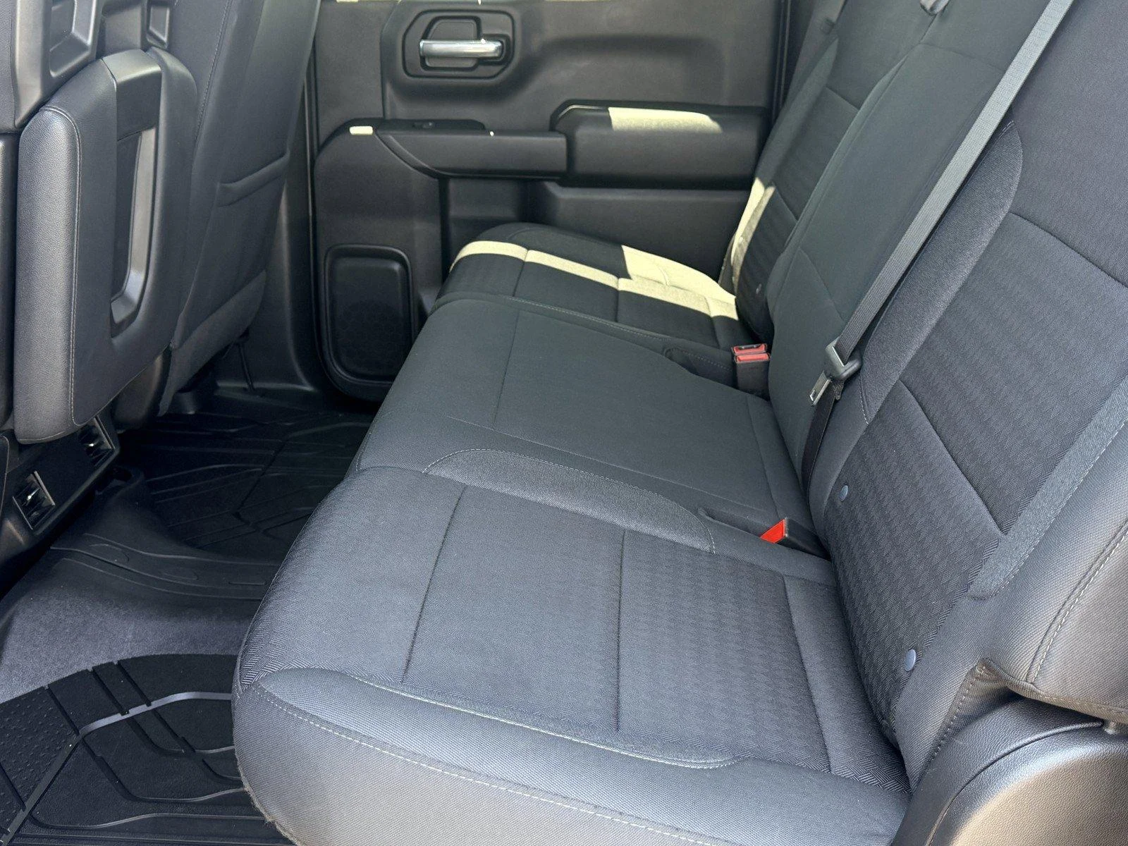 Used 2023 Glacier Blue Metallic Chevrolet Custom image 13