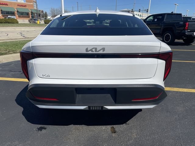 2025 Kia K4 LXS - Photo 33