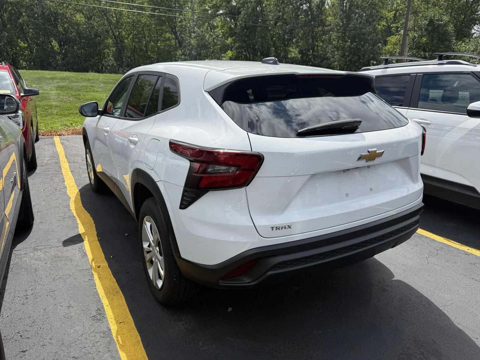 Used 2024 Summit White Chevrolet LS image 3