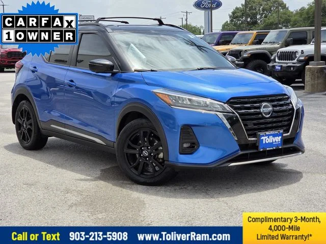 2022 Nissan Kicks SR