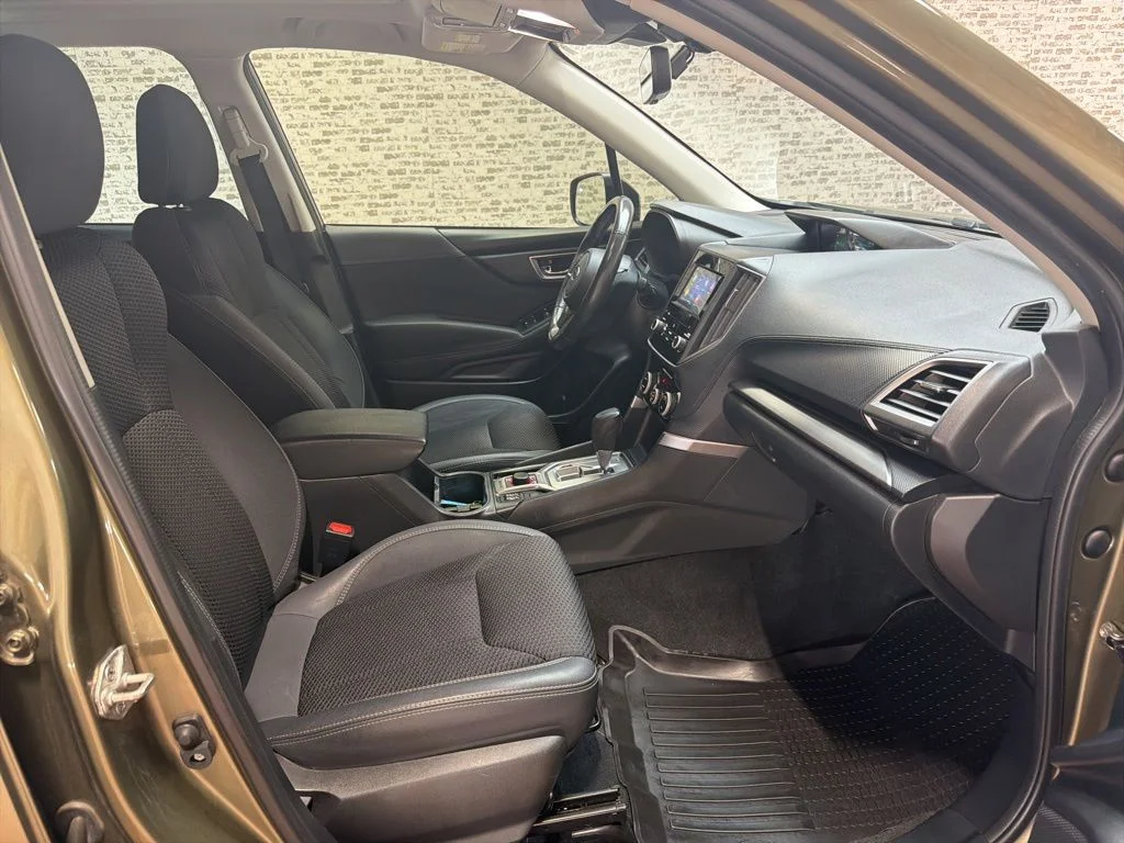 Used 2022 Brown Subaru Premium image 11