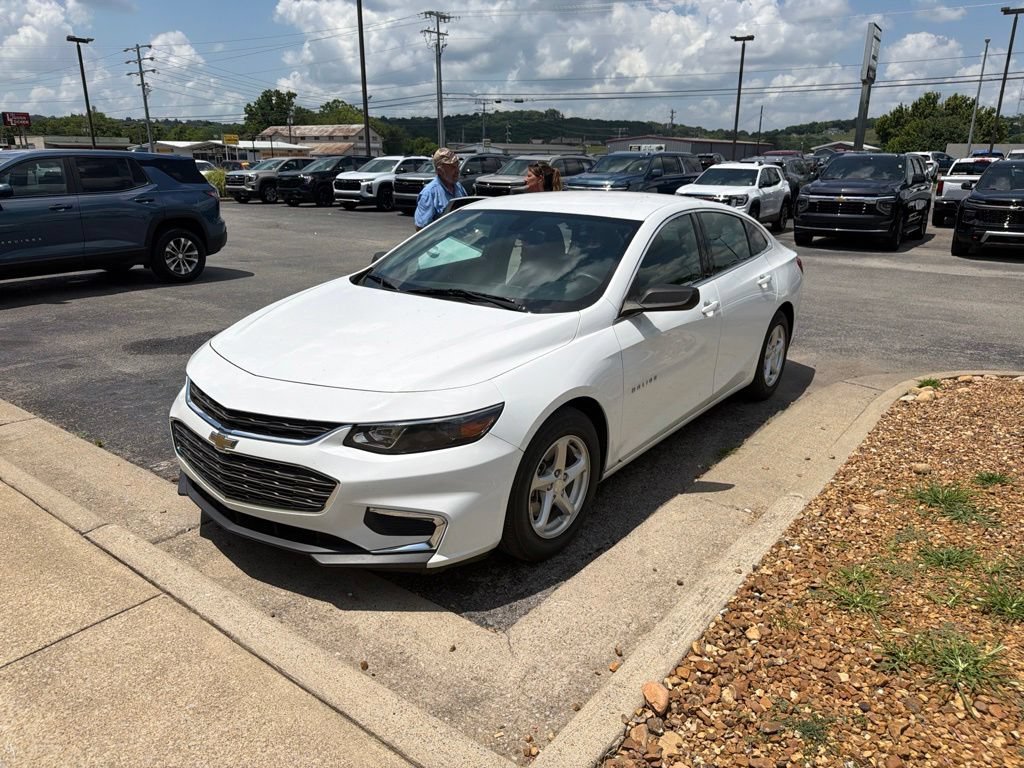 2018 Chevrolet Malibu 1LS's photo