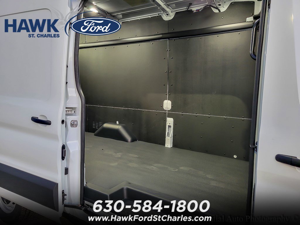 New 2026 Oxford White Ford Cargo Van image 9
