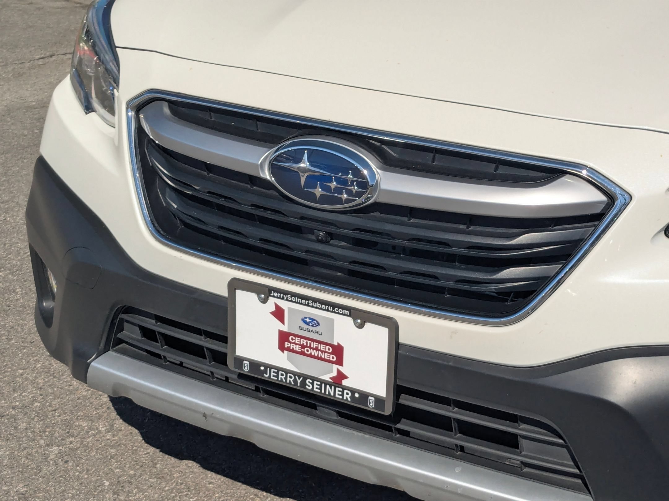Certified Used 2022 Crystal White Pearl Subaru Touring image 9