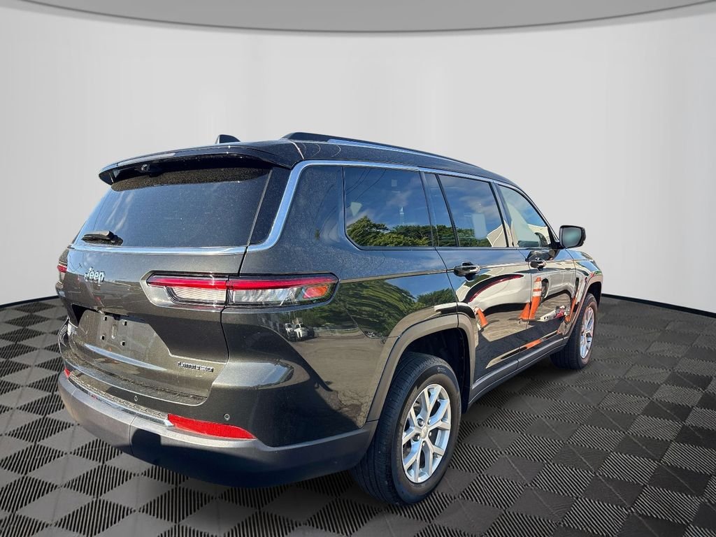Used 2023 Black Jeep Limited image 4