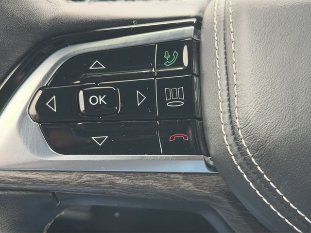 Used 2022 White Jeep Overland 4xe image 22
