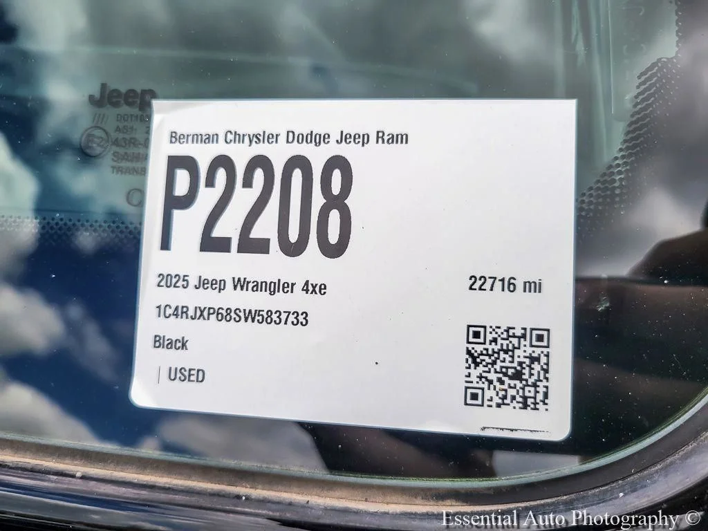 Certified Used 2025 Black Jeep Sahara 4xe image 27