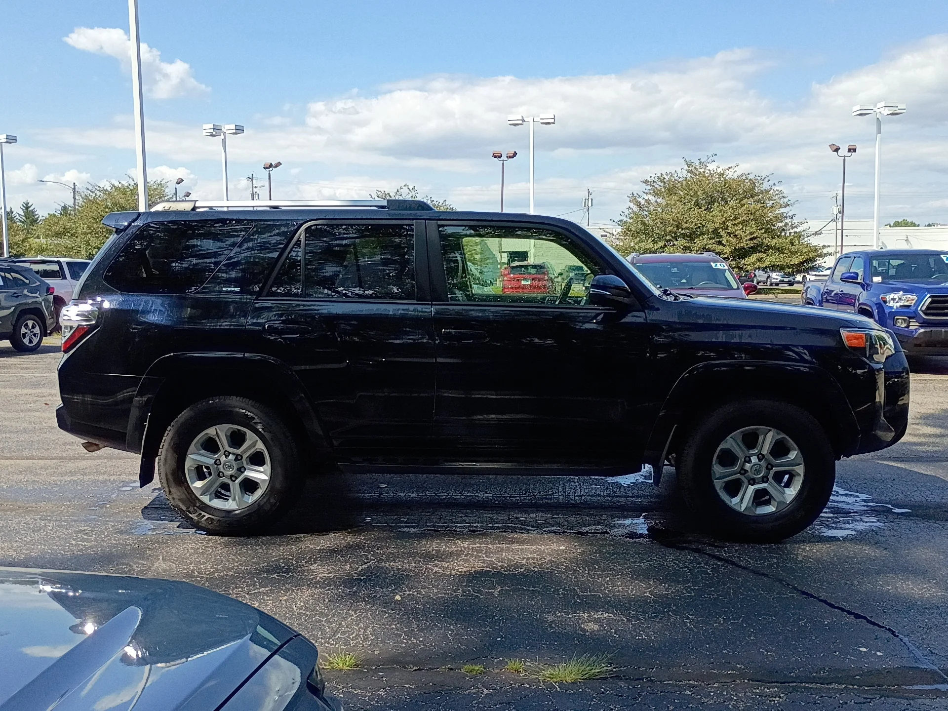 Used 2023 Midnight Black Metallic Toyota SR5 Premium image 2