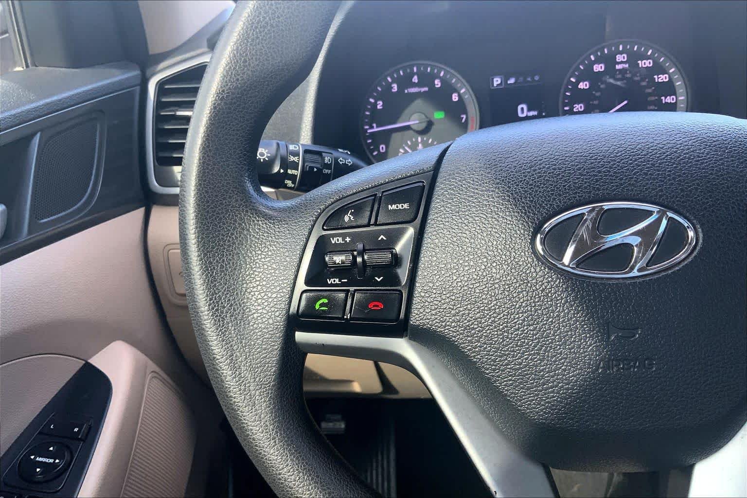 Used 2017 Ruby Wine Hyundai SE image 24