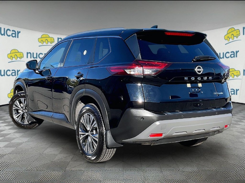 Used 2023 Black Nissan SV image 4