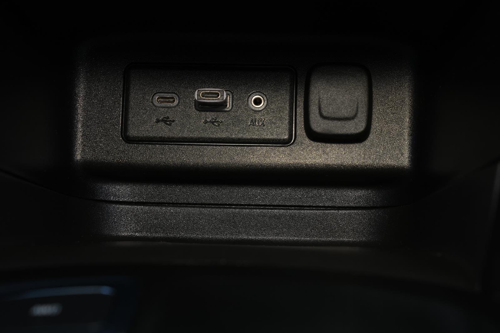Used 2021 MOSAIC BLACK METALLIC Chevrolet LT image 29