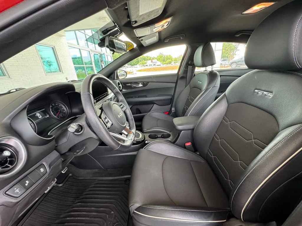 Used 2022 Red Kia GT-Line image 11