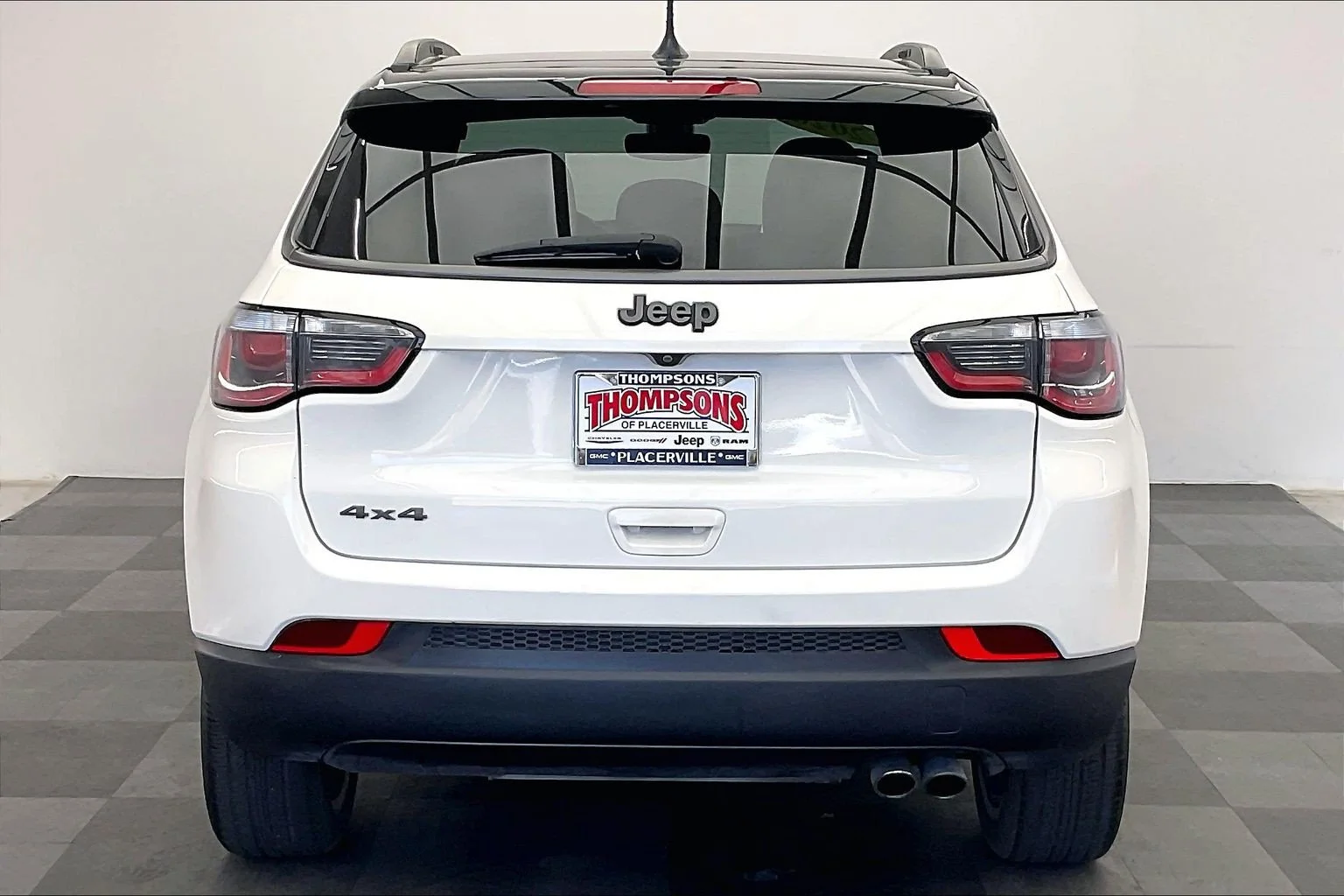 Used 2020 White Clearcoat Jeep High Altitude image 3