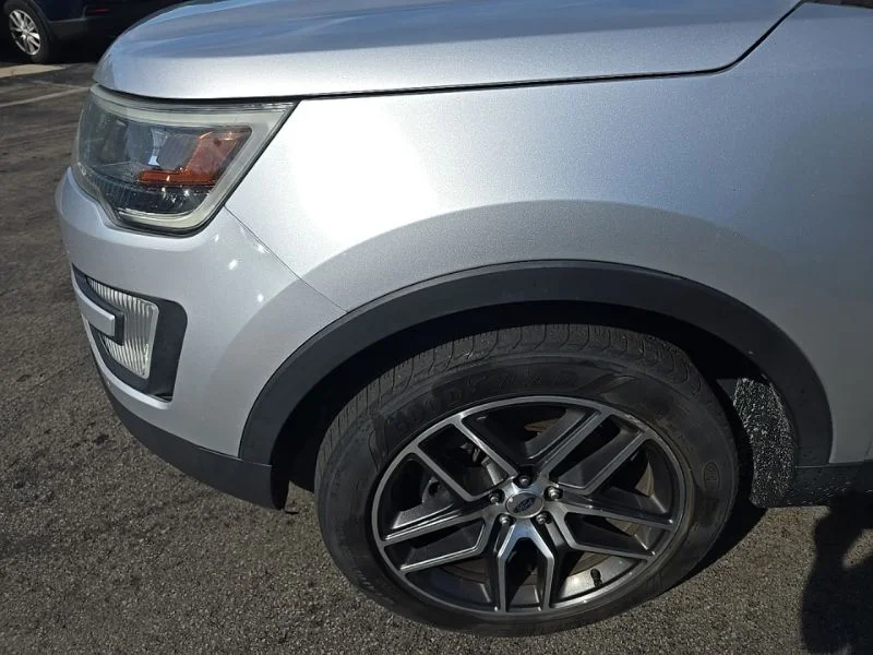 Used 2016 Silver Ford Sport image 10
