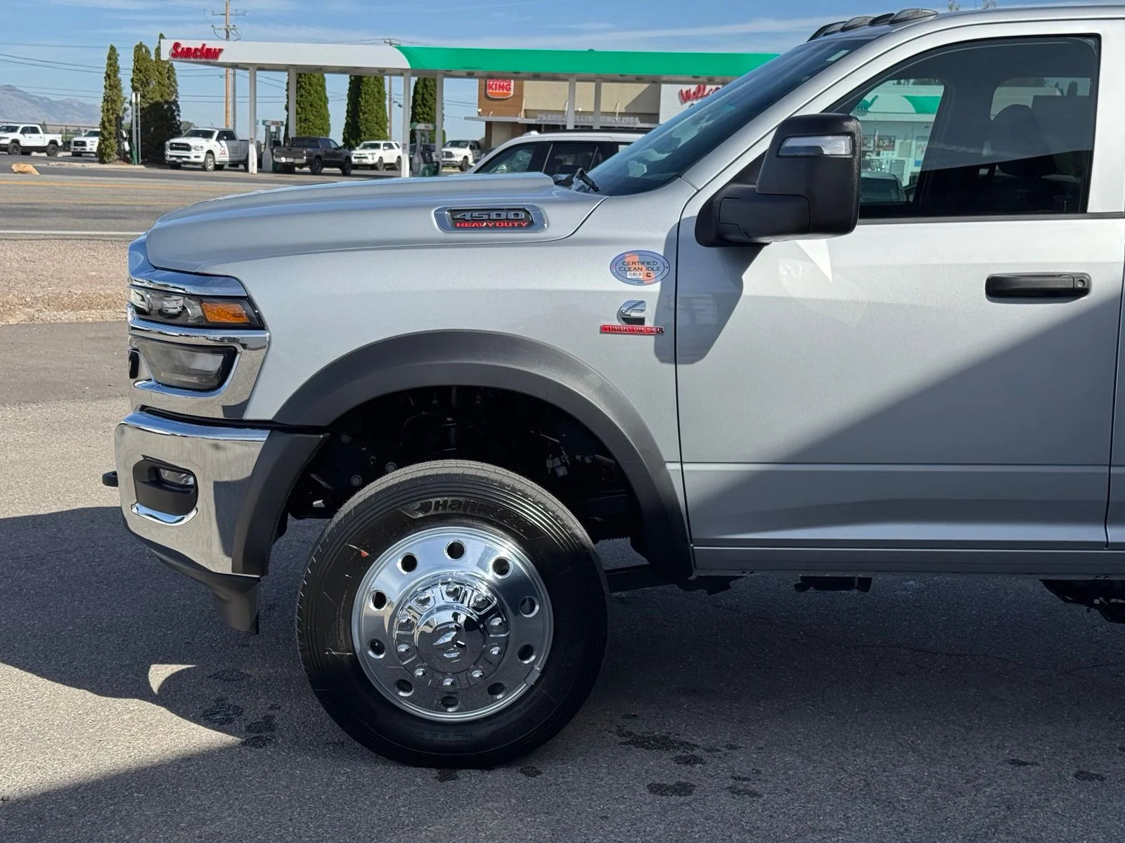 New 2027 Granite Crystal Metallic Clearcoat RAM Tradesman image 10