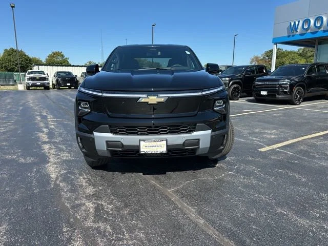 2026 Chevrolet Silverado EV LT - Photo 8