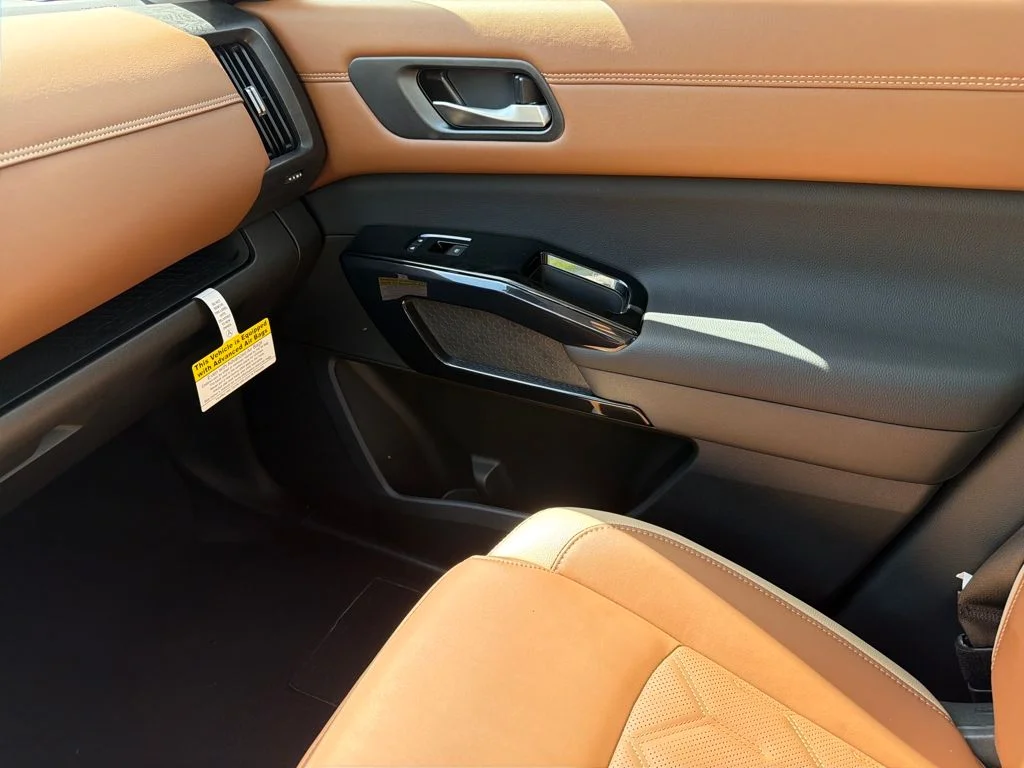 New 2026 Boulder Gray Pearl Nissan Platinum image 29