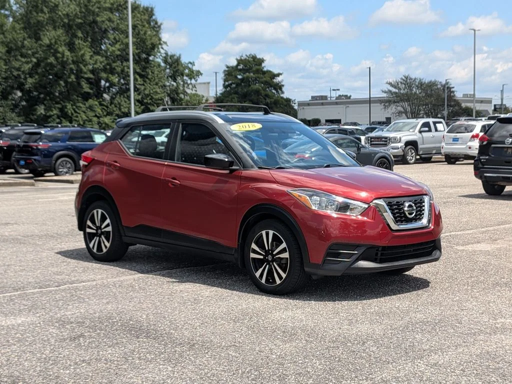 Used 2018 Red Nissan SV image 7