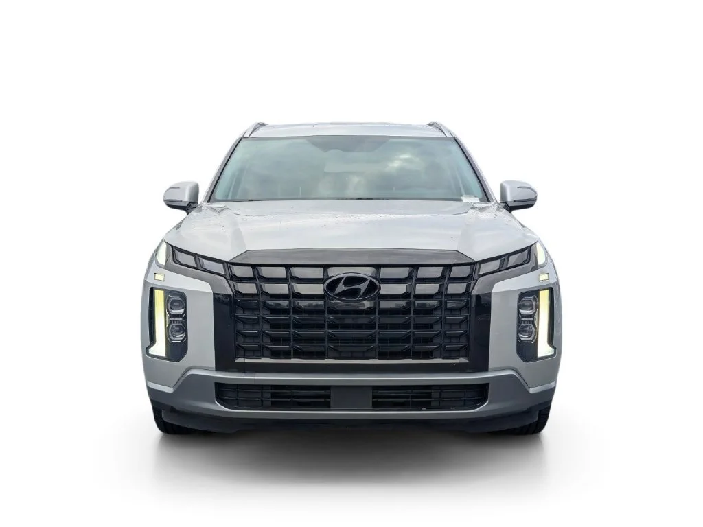 Used 2024 Typhoon Silver Hyundai SEL 7P image 8