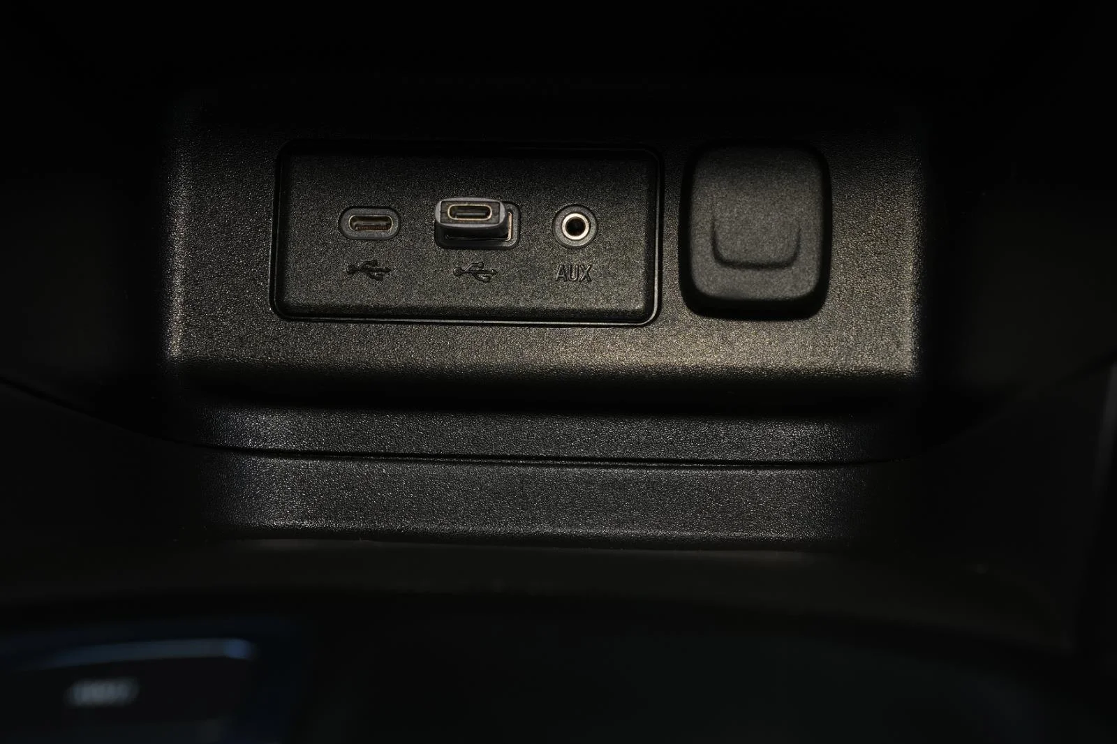 Used 2021 MOSAIC BLACK METALLIC Chevrolet LT image 29