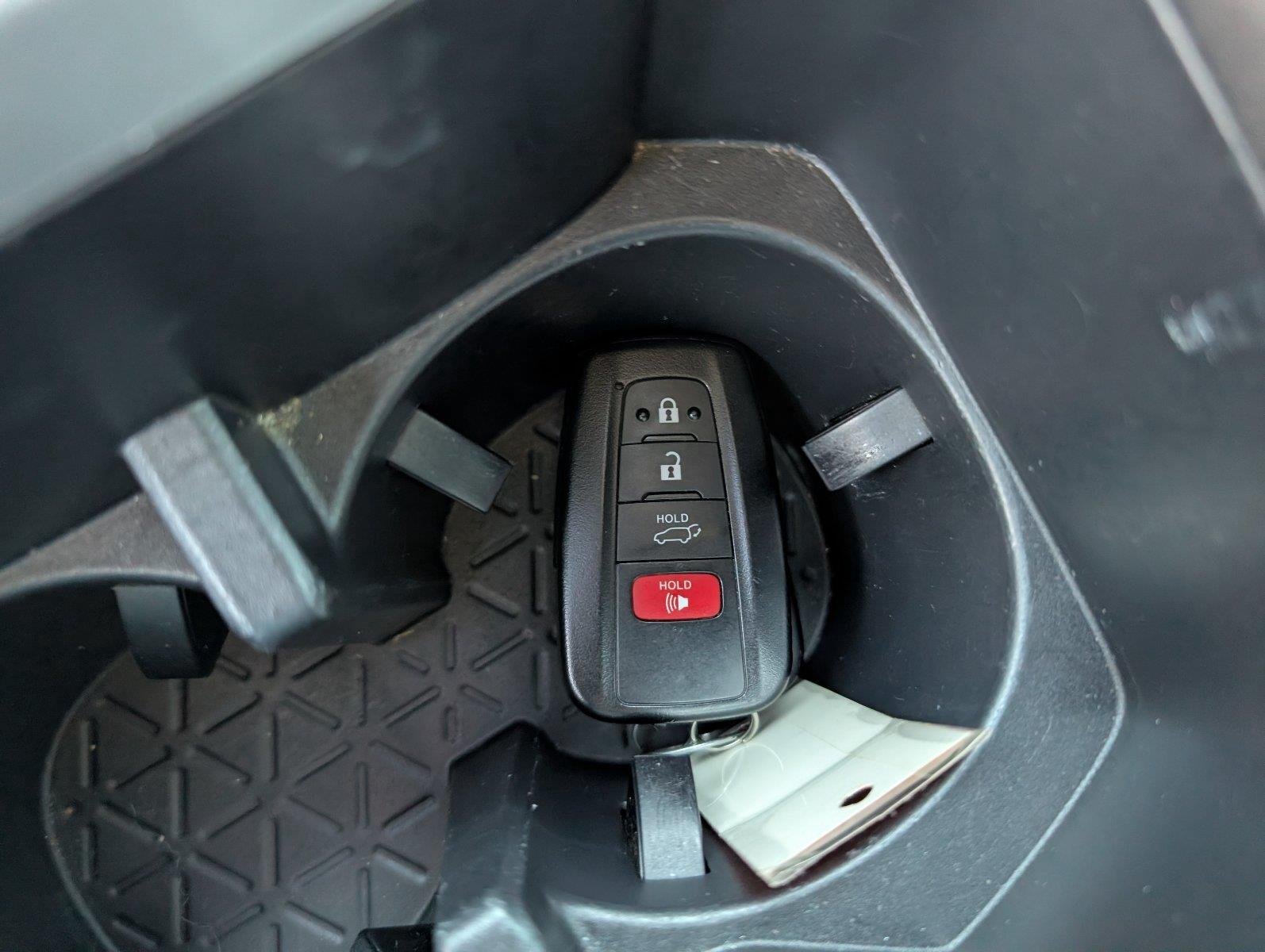 Used 2022 Magnetic Gray Metallic Toyota XLE Premium image 21
