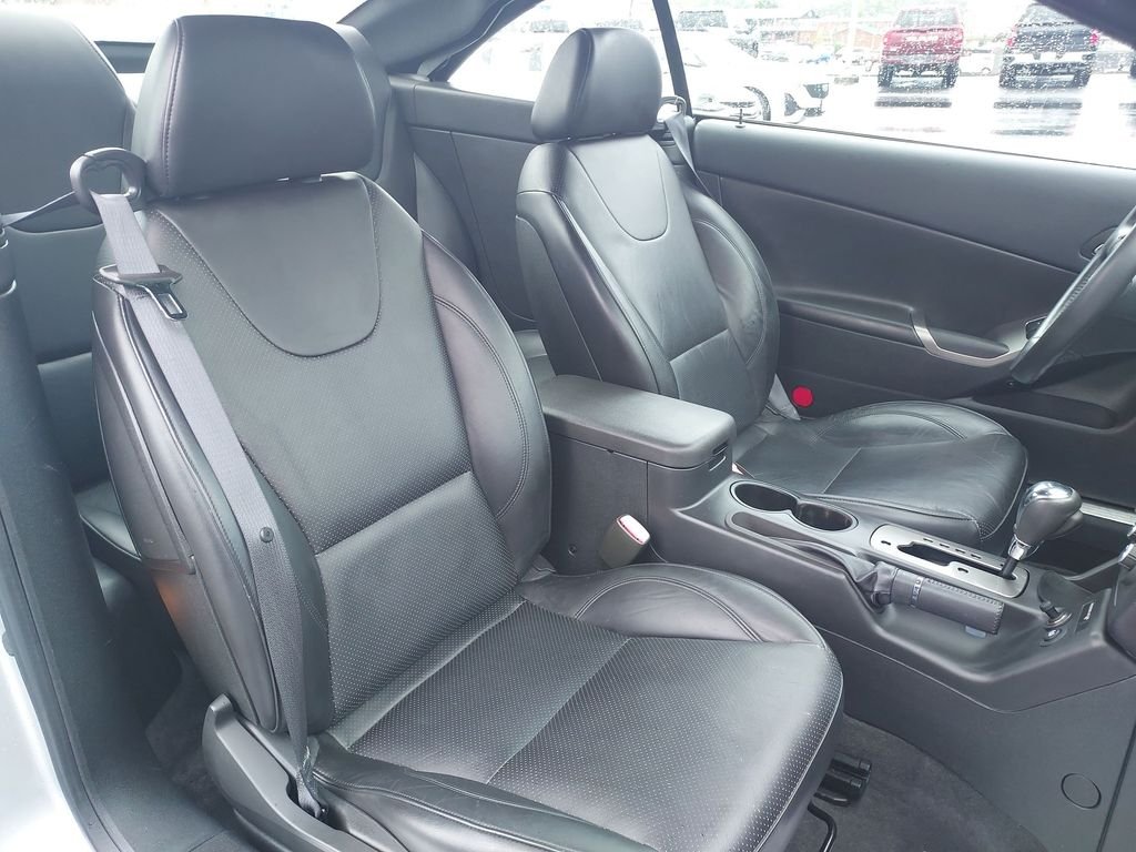 Used 2008 Silver Pontiac GT image 28