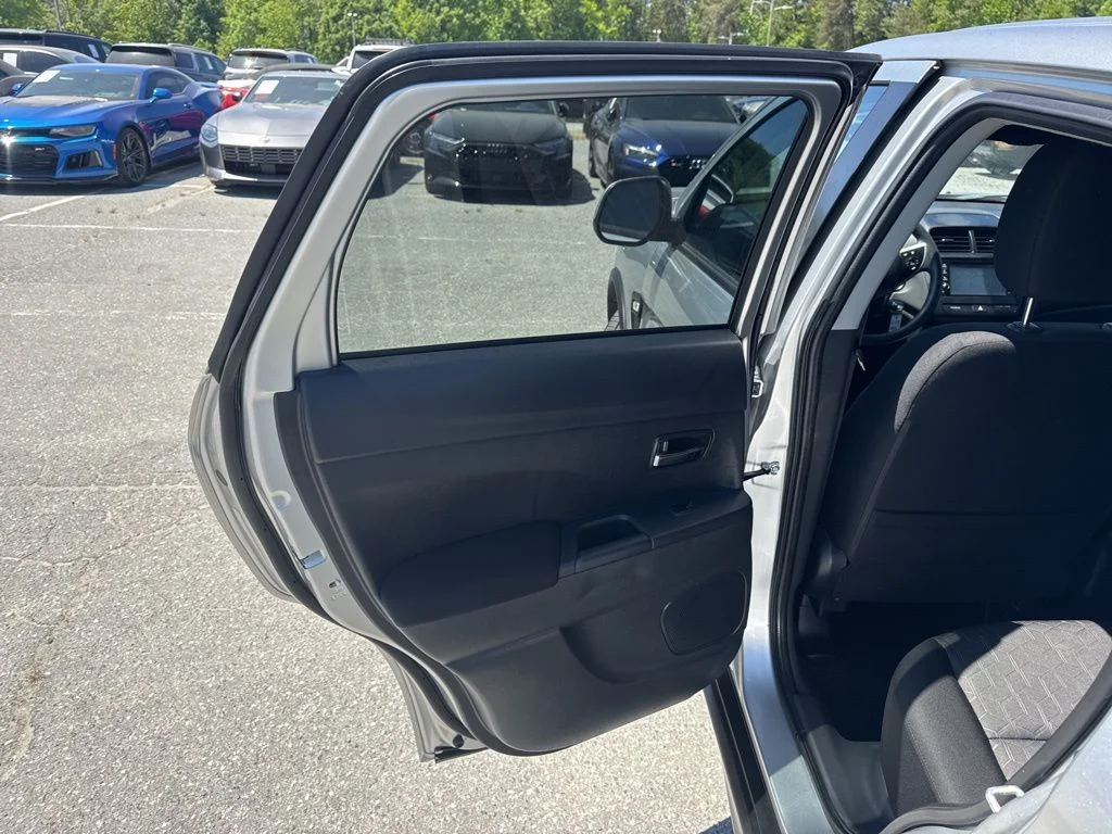 Used 2023 Silver Mitsubishi 2.0 ES image 24