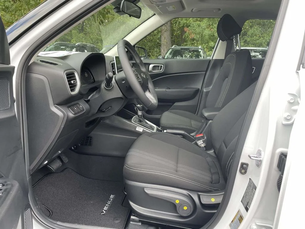New 2026 White Hyundai SEL image 15