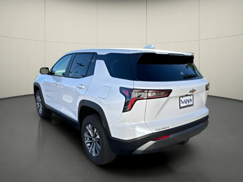 New 2027 Summit White Chevrolet LT image 3