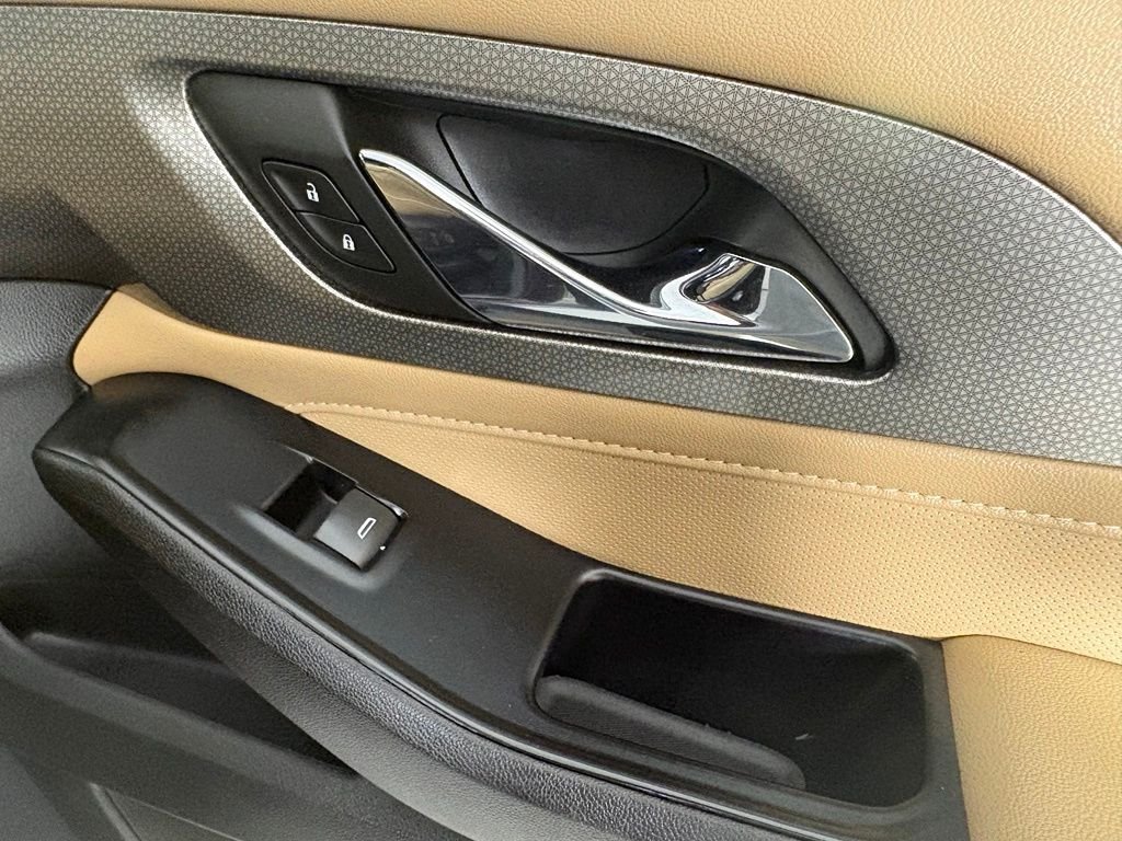 Used 2023 Red Chevrolet Premier image 13