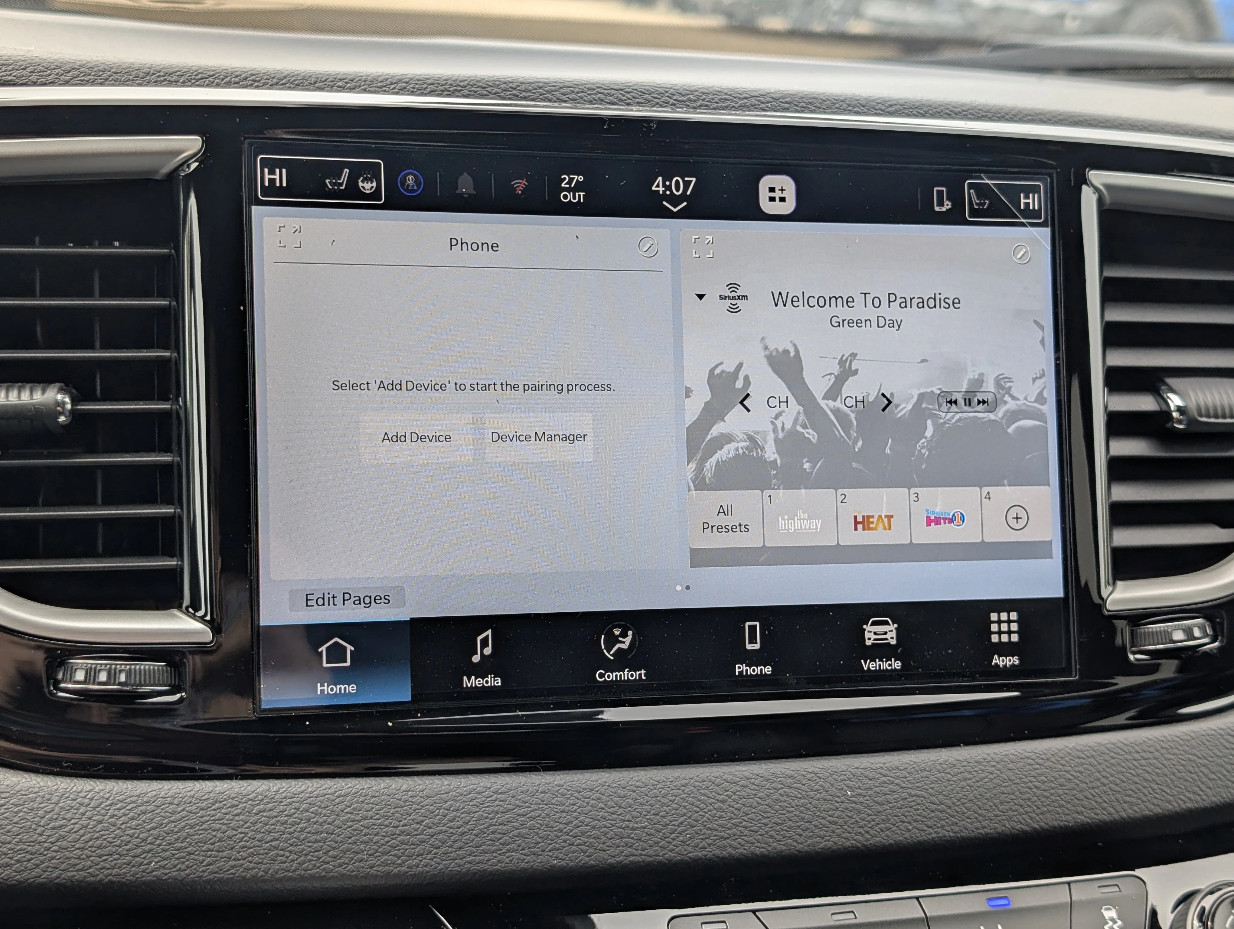 New 2026 Bright White Chrysler SXT image 26