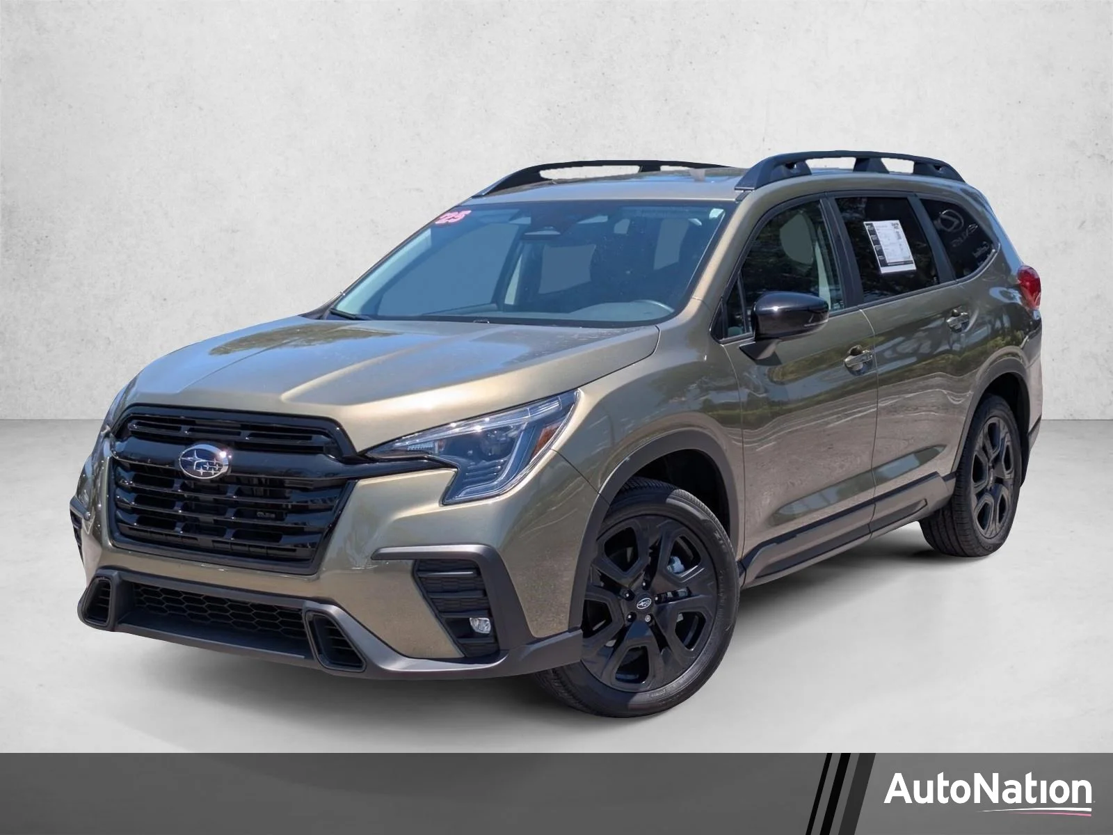 Used 2025 Autumn Green Metallic Subaru Onyx Edition image 1